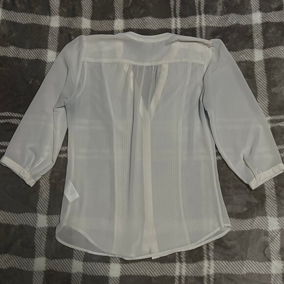 White Sheer Pintuck Blouse – Elegant & Versatile ✨ - Picture 2 of 4